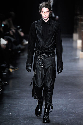 Ann Demeulemeester / - 2010-2011